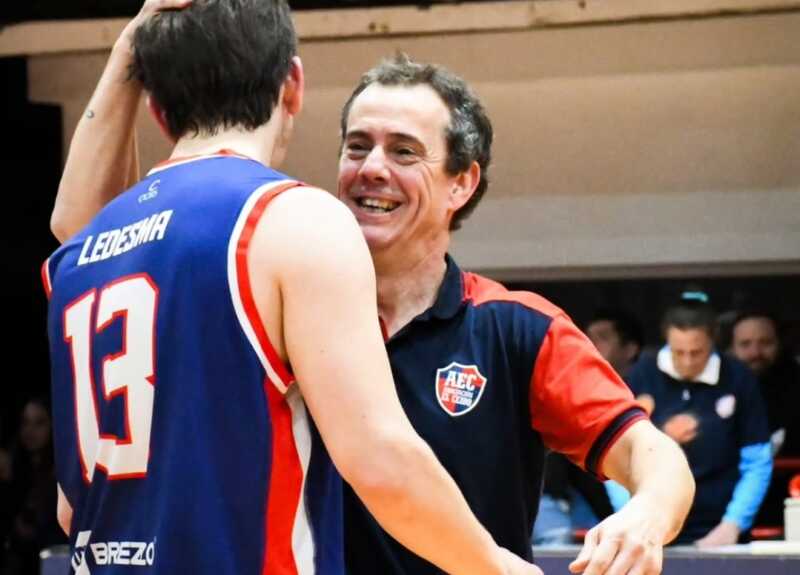 Eduardo "Mara" Blengini, DT de El Ceibo, elogió a Mitre y contó como apuesta al grupo antes que a las individualidades El DT de El Ceibo habló con Arriba la Radio antes de la segunda final ante Mitre por el ascenso a la Liga Argentina. Analizó la serie, destacó el grupo humano y confesó cómo vive la previa.