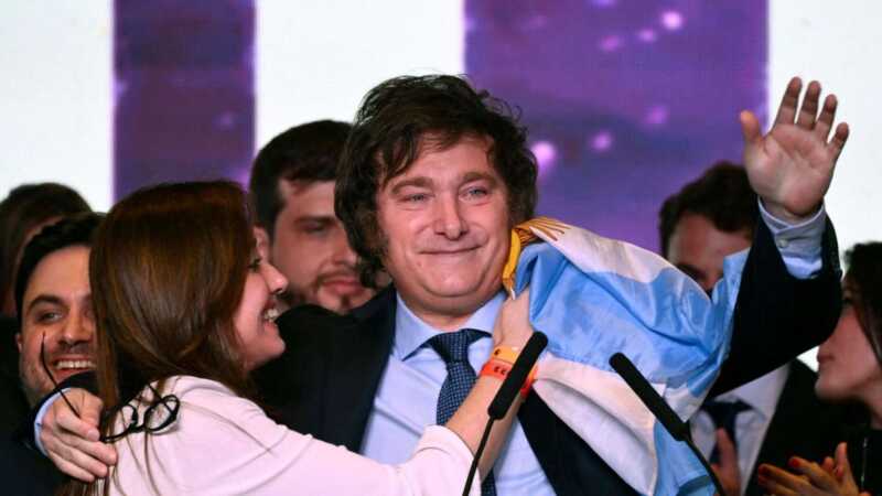 LLA pone el presupuesto provincial bajo la lupa y prepara su estrategia hacia 2027: “Es clave que Milei sea reelecto” 5 Milei
