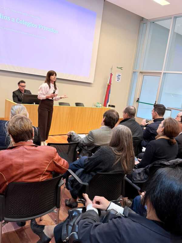 Representantes legales de instituciones educativas participaron de una capacitación del SPEPM sobre el marco normativo para las rendiciones al Tribunal de Cuentas.