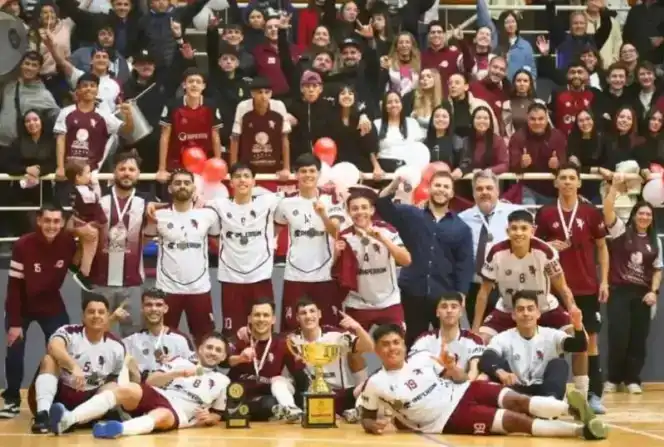 Torino hizo historia: campeón nacional de futsal y ascenso a la División de Honor 2027 Torino hizo historia, venció 2-0 a Bañado Norte y se consagró campeón de la Copa de Oro Norte. El equipo misionero ascendió a la División de Honor 2027.