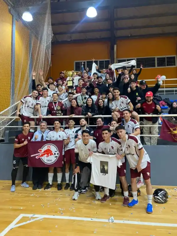 Torino hizo historia: campeón nacional de futsal y ascenso a la División de Honor 2027 6 Torino hizo historia, venció 2-0 a Bañado Norte y se consagró campeón de la Copa de Oro Norte. El equipo misionero ascendió a la División de Honor 2027.