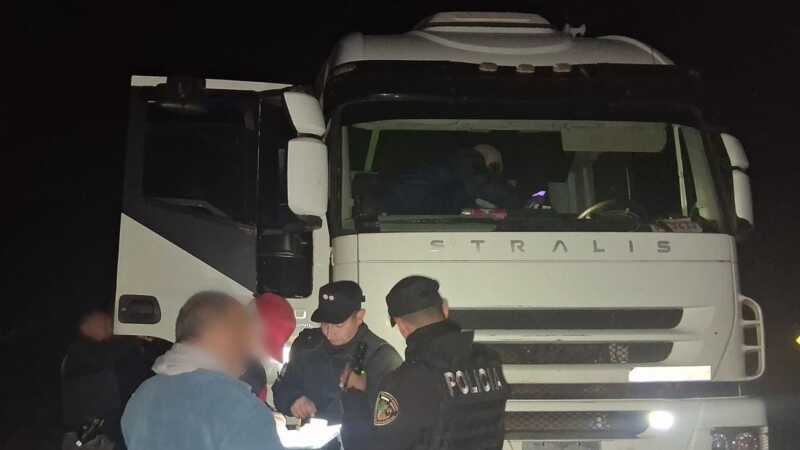 Bonpland: secuestraron una pistola 9 milímetros del camión utilizado para interceptar a un camionero camionero asaltado en Bonpland