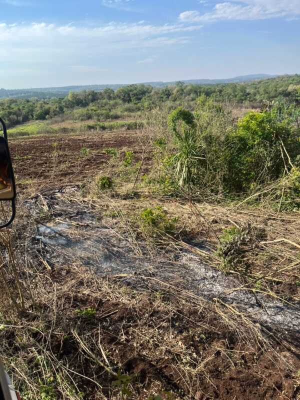 Incendio de malezas en Santo Pipó fue controlado sin heridos ni daños materiales 3 Incendio en Santo Pipó: bomberos sofocaron las llamas sin daños materiales