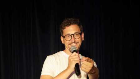 Lea Igounet llega a Posadas con humor, stand up y una mirada sobre la vida cotidiana WhatsApp Image 2026 08 21 at 18.44.29 - 7