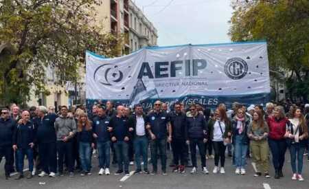 Trabajadores de ARCA: AEFIP advierte “paritarias cero” y aumentos salariales que considera insuficientes arca aefip