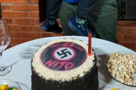 El cumpleaños con simbología nazi en Oberá generó una fuerte repercusión en redes sociales y derivó en actuaciones judiciales.