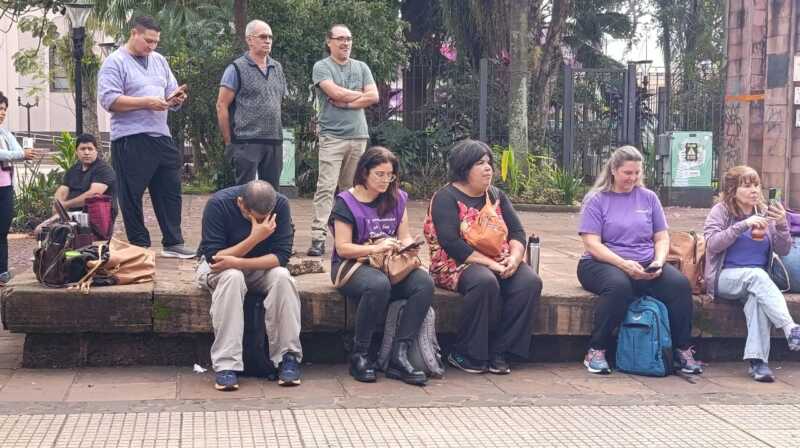 Aumentó el endeudamiento docente en Misiones: “No llegan a fin de mes, están embagallados con distintas financieras” Aumentó el endeudamiento docente en Misiones: “No llegan a fin de mes porque están embagallados con distintas financieras”
