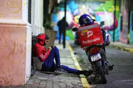 Posadas fue la ciudad donde más creció la informalidad laboral en todo el país en el último año posadas