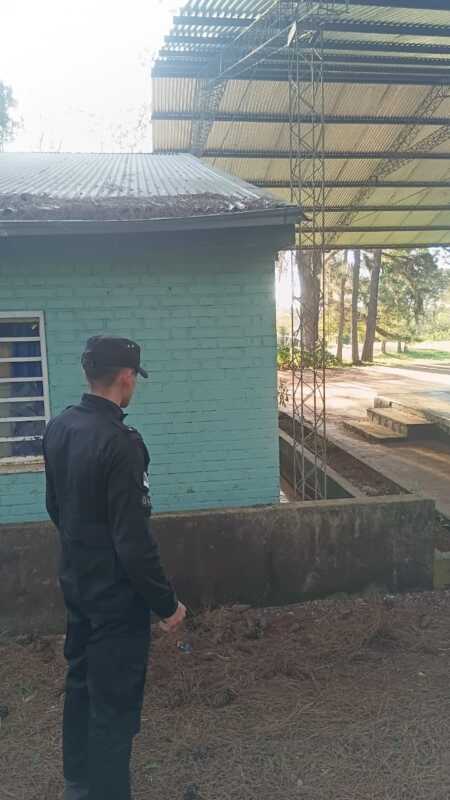 El hecho ocurrió durante la tarde del domingo en el predio de la Escuela N.º 463 “Ingeniero Francisco Devoto”, en San Antonio.