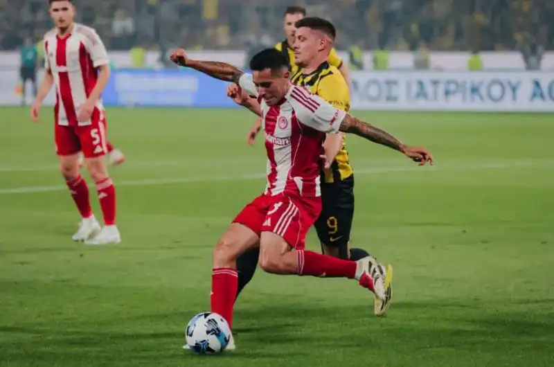 River cerró la llegada de Francisco Ortega y suma otro refuerzo para el Clausura y la Sudamericana 6 River acordó la compra de Francisco Ortega al Olympiacos por cinco millones de dólares. El lateral izquierdo llega para cubrir la baja de Marcos Acuña y será el octavo refuerzo del equipo de Eduardo Coudet.