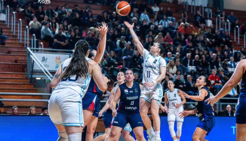 Argentina se consagró campeona invicta del Sudamericano de básquet femenino 1 Argentina venció 53-44 a Venezuela y se consagró campeona invicta del Sudamericano de básquet femenino en Zárate.