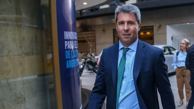 Ley de Tierras: Sergio Uñac afirmó en Radio Up que la presión social frenó la extranjerización de Milei 4 sergio unac - 3