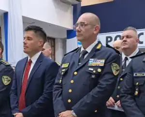 Sandro Martínez confirmó que López Asensio renunció por “cuestiones estrictamente personales” Sandro Martínez, jefe de la Policía de Misiones, habló en Radio Up sobre la salida de Marcos López Asensio y la designación de Raúl Maslowski.