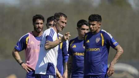 Boca prepara el Superclásico ante River y Arruabarrena debe resolver dos puestos en ataque entre Sebastián Villa, Leonel Flores y Alan Velasco.