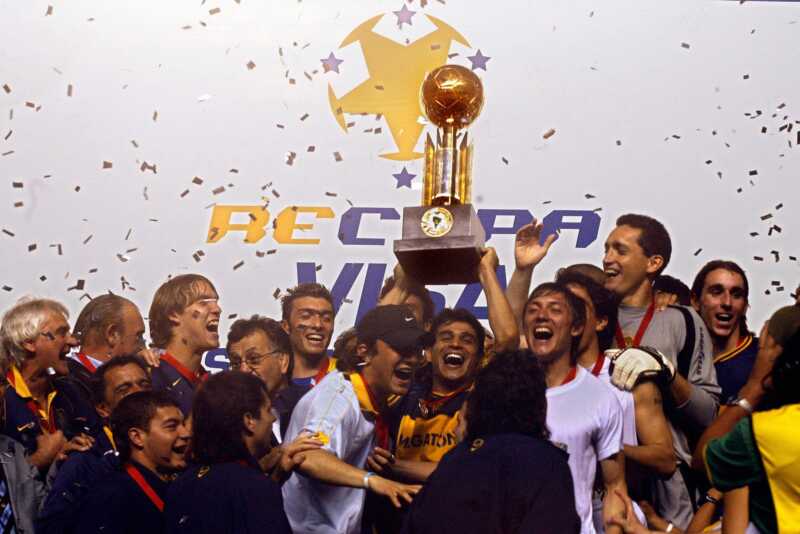 Historial de Boca vs. San Pablo: todos los enfrentamientos y quién ganó más 5 Boca y San Pablo se enfrentan nuevamente por la Copa Sudamericana. Repasá el historial completo entre el Xeneize y el Tricolor, todos sus enfrentamientos desde 1993, las series eliminatorias, la Recopa Sudamericana 2006 y quién ganó más partidos entre ambos.