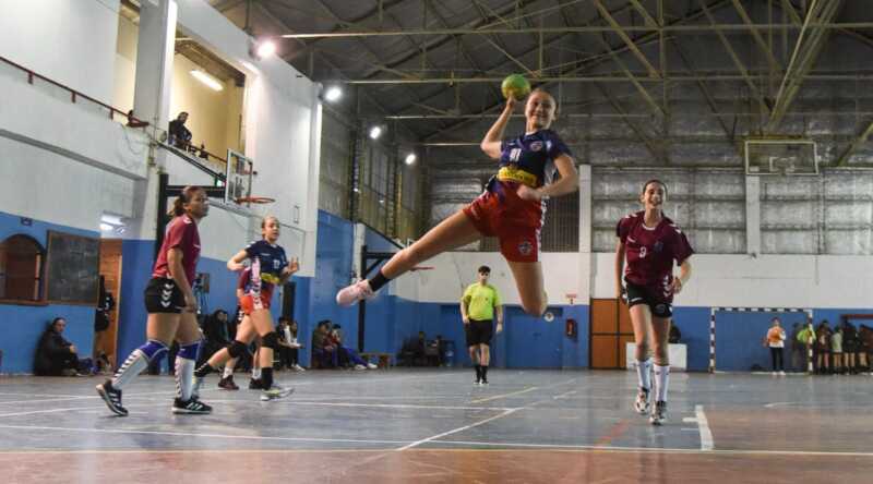 Ángel Dalmau repasó el crecimiento del handball en Oberá y el presente de sus jóvenes talentos con proyección nacional.