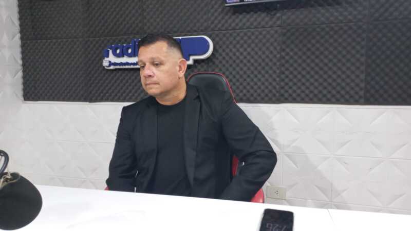 Fernando Esquivel 2 - 2