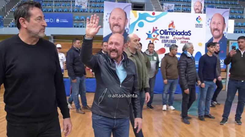 Polémica por las “Gildolimpiadas” en Formosa: “es un circo para enaltecer la figura del gobernador” 6 Gildolimpiadas 2 - 5