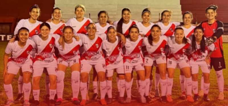 Guaraní goleó y quedó a un paso de la próxima fase del Regional Federal Amateur femenino 1 Guaraní goleó a Sportivo Eldorado en el partido de ida de la tercera fase del Regional Federal Amateur femenino. La serie se definirá en Eldorado.