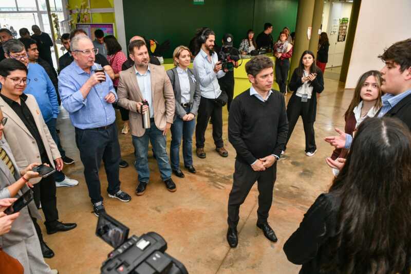Passalacqua y Kicillof firmaron convenios para fortalecer la industria, la tecnología, la seguridad y la producción 12 Kicillof en Misiones 2 - 11