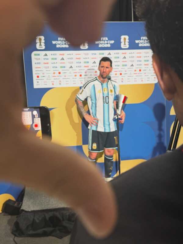 Messi se despide de la Selección: el recuerdo de un periodista misionero que cubrió su último Mundial 5 Julio Quiñonez, periodista misionero, recordó sus coberturas junto a Messi y contó qué significa la despedida del capitán de la Selección Argentina.