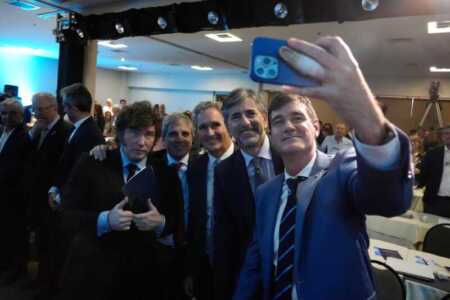 Goerling, tras la visita de Milei: “Las economías regionales prácticamente no están en su agenda” milei iguazu goerling