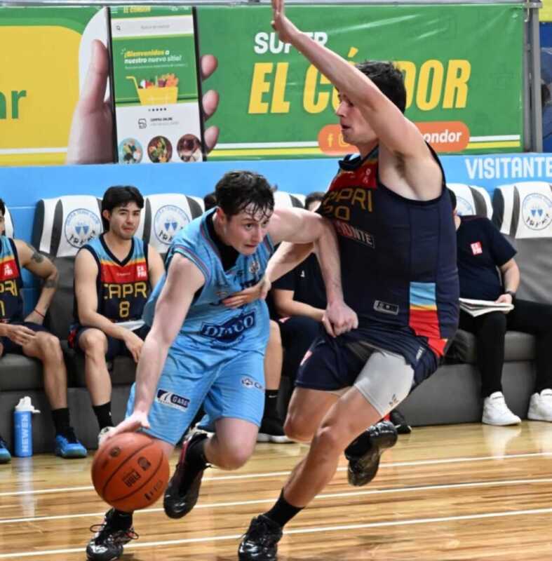 CAPRI derrotó 63-53 a OTC en Oberá y completó la primera fecha del Pre Federal. Djenderedjian fue el goleador del equipo posadeño con 18 puntos.