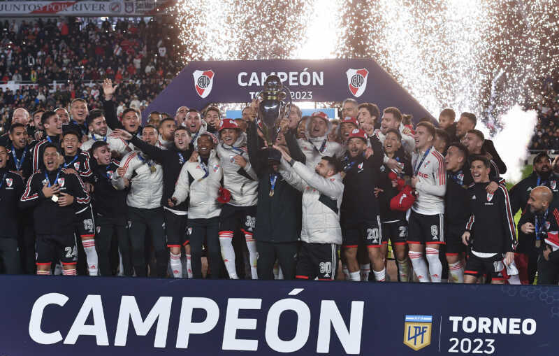 Ponzio encontró el equipo: River podría repetir formación por tercera vez consecutiva después de 3 años 1 River podría repetir equipo por tercera vez consecutiva ante Atlético Tucumán, algo que no sucede desde la Liga Profesional 2023.