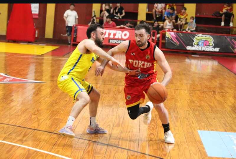 Mitre y OTC se enfrentan a las 21:30 por la fecha pendiente del Pre Federal de Básquetbol de Misiones. Ambos buscan mejorar su posición para los playoffs.