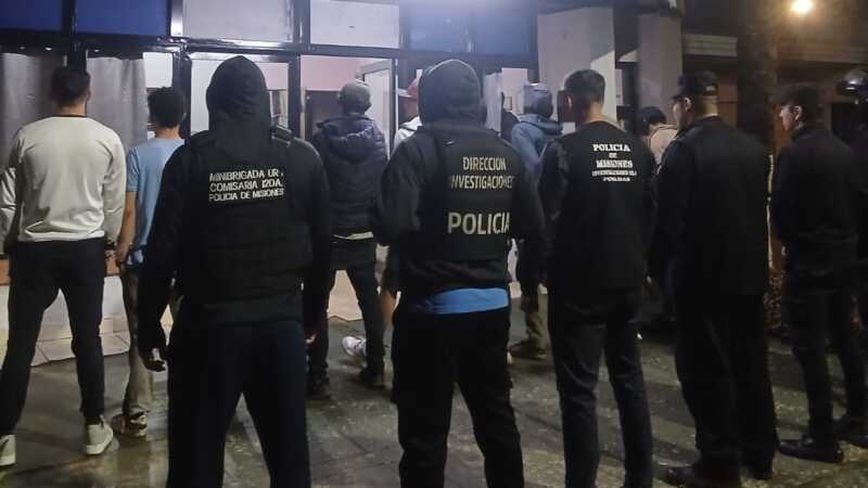 Diez detenidos por el robo de $7 millones a una agencia de quiniela en Posadas Diez detenidos por el robo de $7 millones a una agencia de quiniela en Posadas