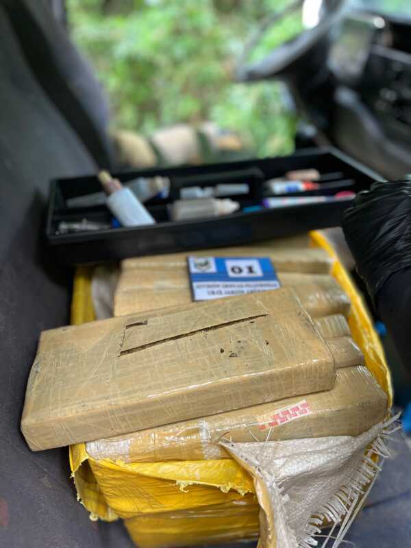 Secuestraron casi dos toneladas de marihuana valuadas en $4.400 millones en General Urquiza 1 marihuana