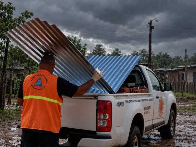La Provincia refuerza la asistencia a casi 500 familias afectadas por los temporales en el norte de Misiones 3 WhatsApp Image 2026 09 14 at 18.20.11 - 2
