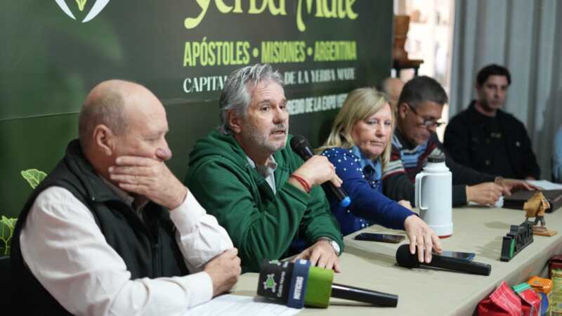 Apóstoles presentó la 48ª Fiesta Nacional e Internacional de la Yerba Mate 4 aeb841b5 62ec 421f 9115 6399c33efb7a - 3