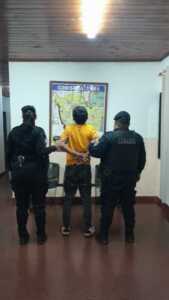 Atacó con un arma blanca a su pareja y a su hijastra en Posadas y fue detenido por tentativa de femicidio posadas ataque pareja