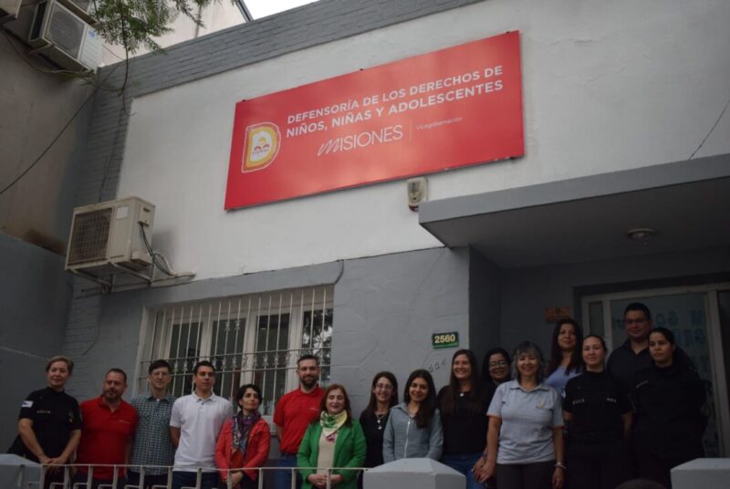 La Defensoría del Niño, Niña y Adolescente deja la Vicegobernación y pasa a Coordinación 1 En medio de los movimientos dentro del Gobierno provincial, la Defensoría del Niño pasó de la Vicegobernación al Ministerio de Coordinación que conduce Sartori.
