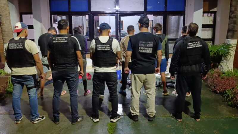 Seis detenidos y decenas de objetos secuestrados tras allanamientos por robos en Posadas detenidos-posadas