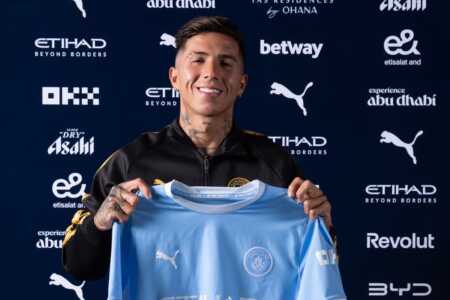 Enzo Fernández fue transferido al Manchester City por 145 millones de euros y quedó cuarto entre los fichajes más caros de la historia del fútbol.