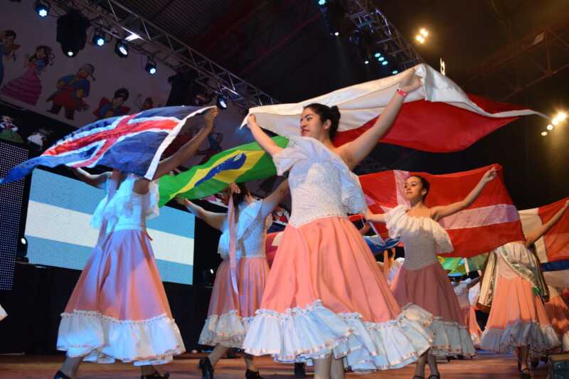 Oberá inicia la Fiesta Nacional del Inmigrante con el tradicional desfile de colectividades: "Esperamos hasta mil participantes" 6 fiesta inmigrante - 5