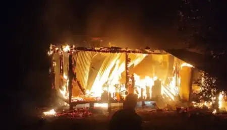 Un incendio destruyó una vivienda en San Pedro tras una falla eléctrica incendio