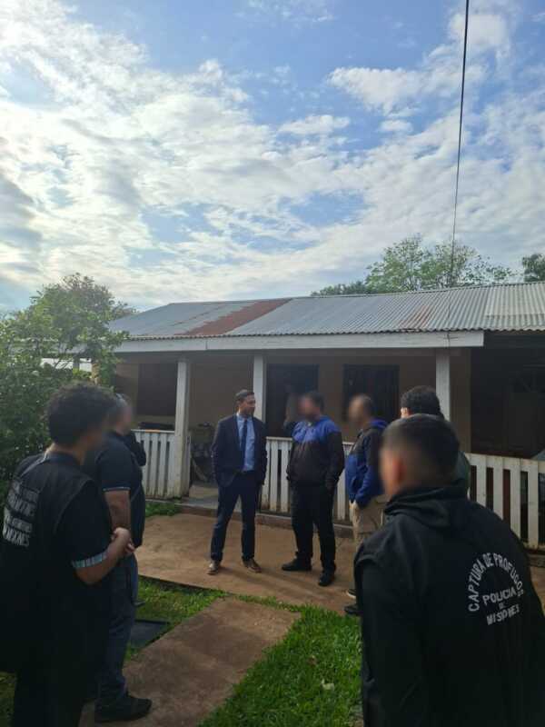 Recapturaron en Garupá a dos de los tres evadidos de la Comisaría Quinta 1 prófugos quinta garupá