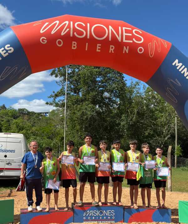 Martín Ito se consagró campeón internacional con Argentina Sub-17 en Chile y Oberá Handball clasificó a sus equipos juveniles a los Juegos Evita 2026.