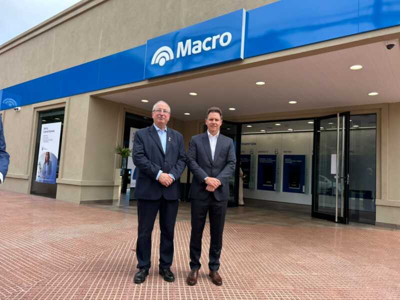 Banco Macro inauguró una sucursal en San Ignacio con una inversión de $800 millones 1 Macro