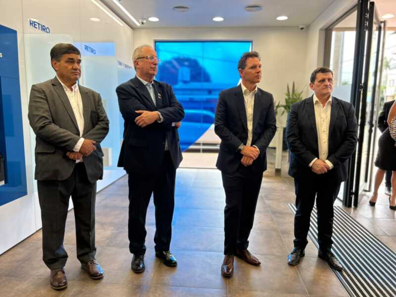 Banco Macro inauguró una sucursal en San Ignacio con una inversión de $800 millones 2 Macro