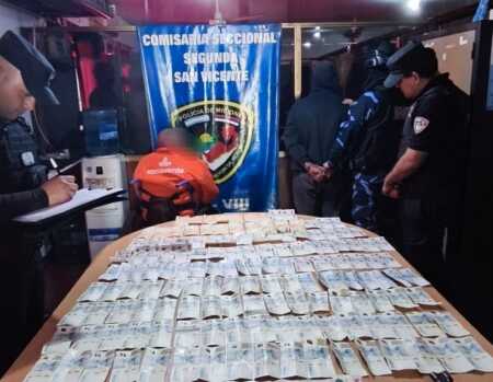 San Vicente: detuvieron a un padre y su hijo con armas, drogas y más de $1,5 millones San Vicente - Drogas (3)
