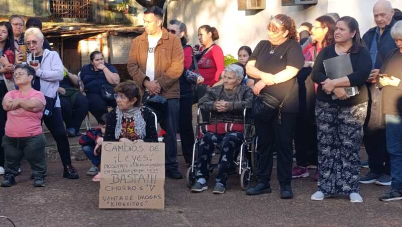 Vecinos de Villa Cabello exigen ser escuchados ante ola de robos: “Necesitamos que la Policía entre y recorra" Vecinos