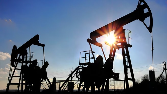 El G7 acuerda liberar 100 millones de barriles de reservas para contener la suba de los combustibles 2 WhatsApp Image 2026 10 02 at 19.28.07 1 - 1