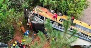 A un año de la tragedia del Yazá, el jefe de Bomberos de Campo Viera recordó el operativo de rescate Clemente Ferreira, jefe de Bomberos Voluntarios de Campo Viera, recordó en Arriba la Radio el operativo de rescate de la tragedia del Yazá, a un año del episodio.
