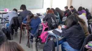 AIPEM y SPEPM proponen un plan para mejorar los aprendizajes en Misiones durante 2027 AIPEM y SPEPM presentaron propuestas para mejorar Matemática, Lectura y Ciencias en Misiones, con un plan de trabajo para el ciclo lectivo 2027.