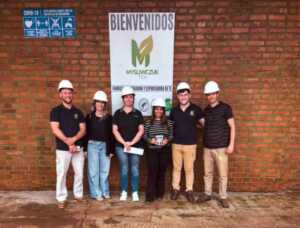 Cuatro empresas de Misiones buscan certificar el origen de su té El Ministerio del Agro y la Producción de Misiones realizó auditorías técnicas en cuatro empresas interesadas en incorporarse al sello Indicación Geográfica Té Argentino.