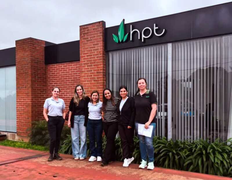Cuatro empresas de Misiones buscan certificar el origen de su té 1 El sello protege la identidad del té producido en Misiones y el noreste de Corrientes y respalda su vínculo con el territorio.